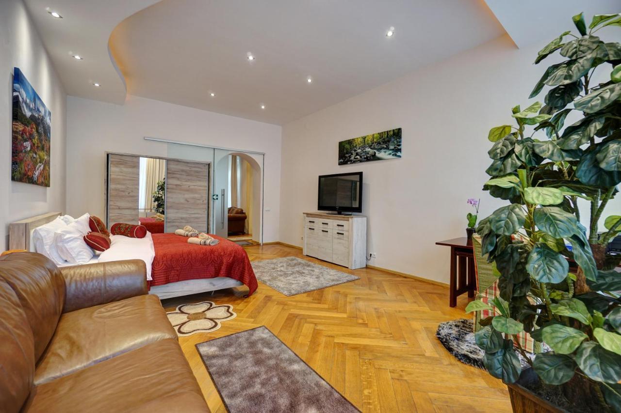 Casa De Vis, Brasov Old City Centreアパートメント エクステリア 写真