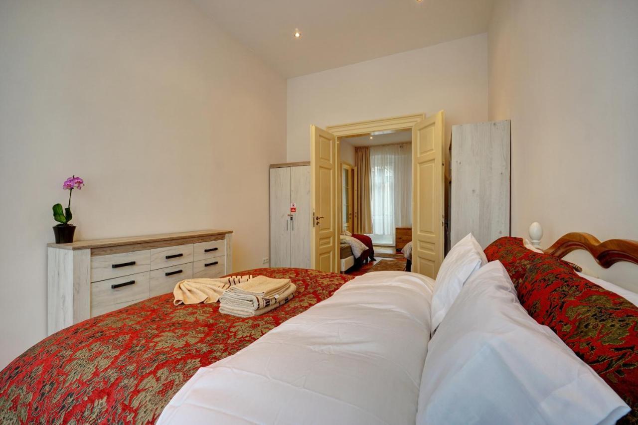 Casa De Vis, Brasov Old City Centreアパートメント エクステリア 写真