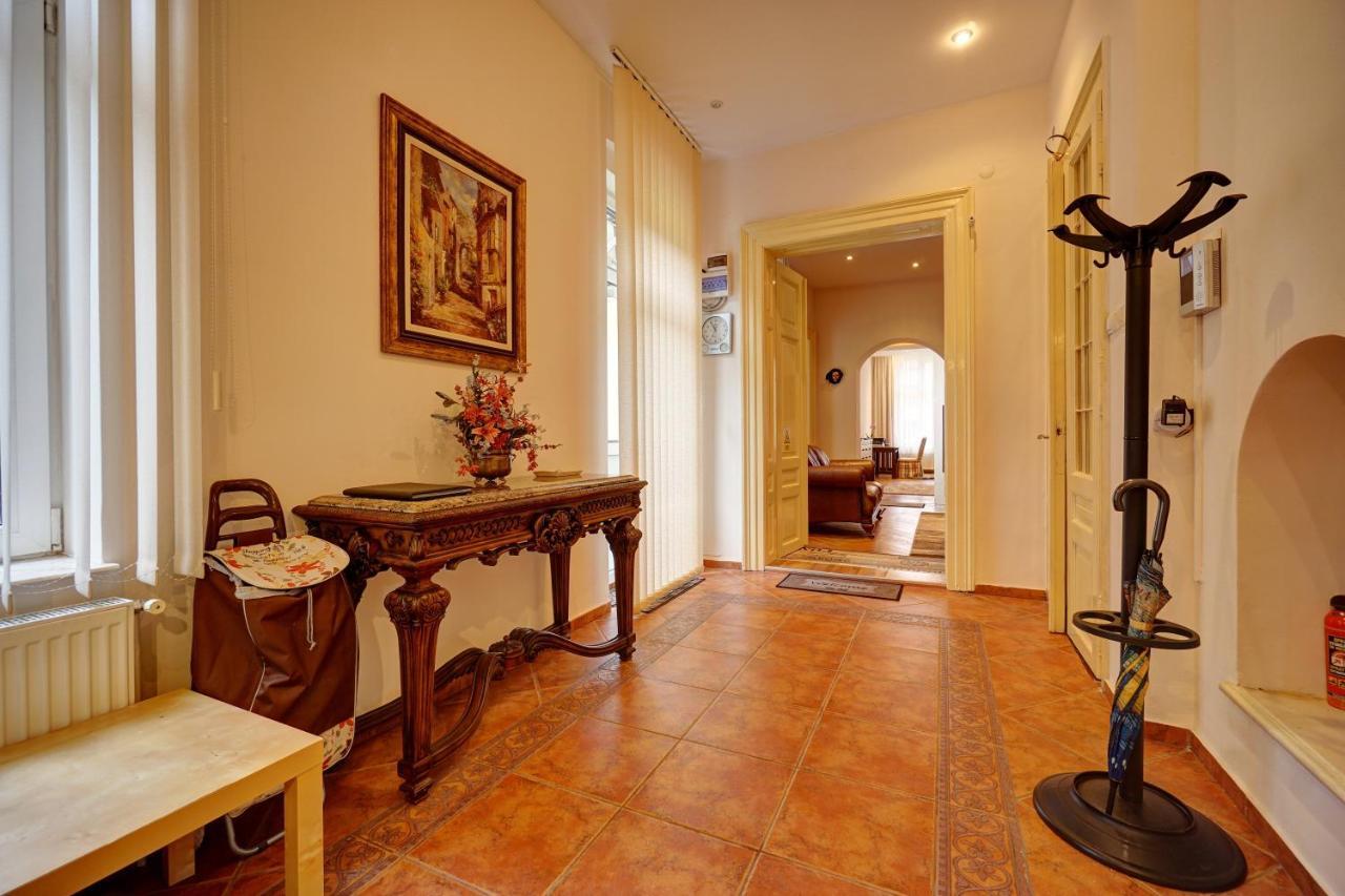 Casa De Vis, Brasov Old City Centreアパートメント エクステリア 写真